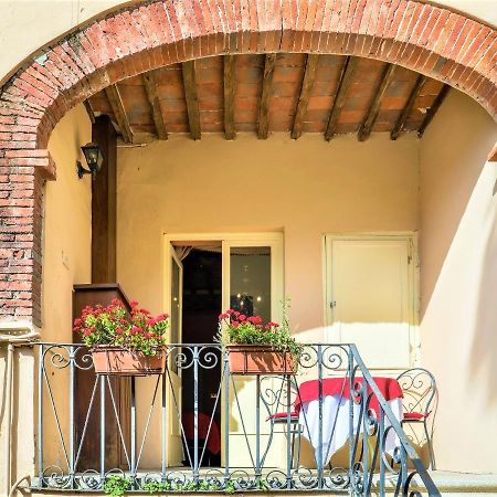 Antica Residenza Santa Chiara -City Center Lucca Kültér fotó