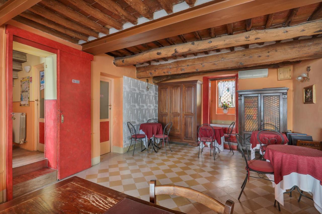 Antica Residenza Santa Chiara -City Center Lucca Kültér fotó