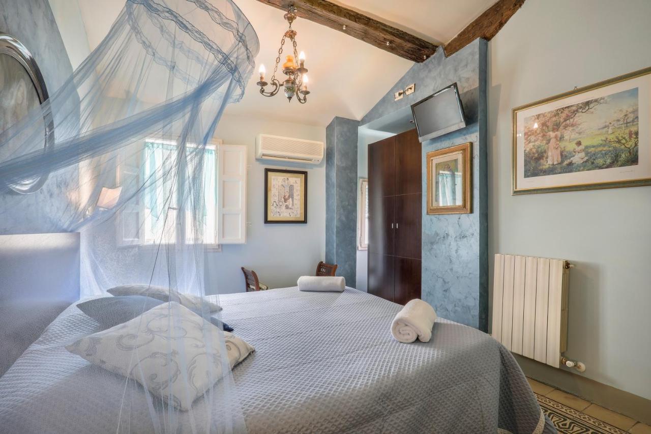Antica Residenza Santa Chiara -City Center Lucca Kültér fotó