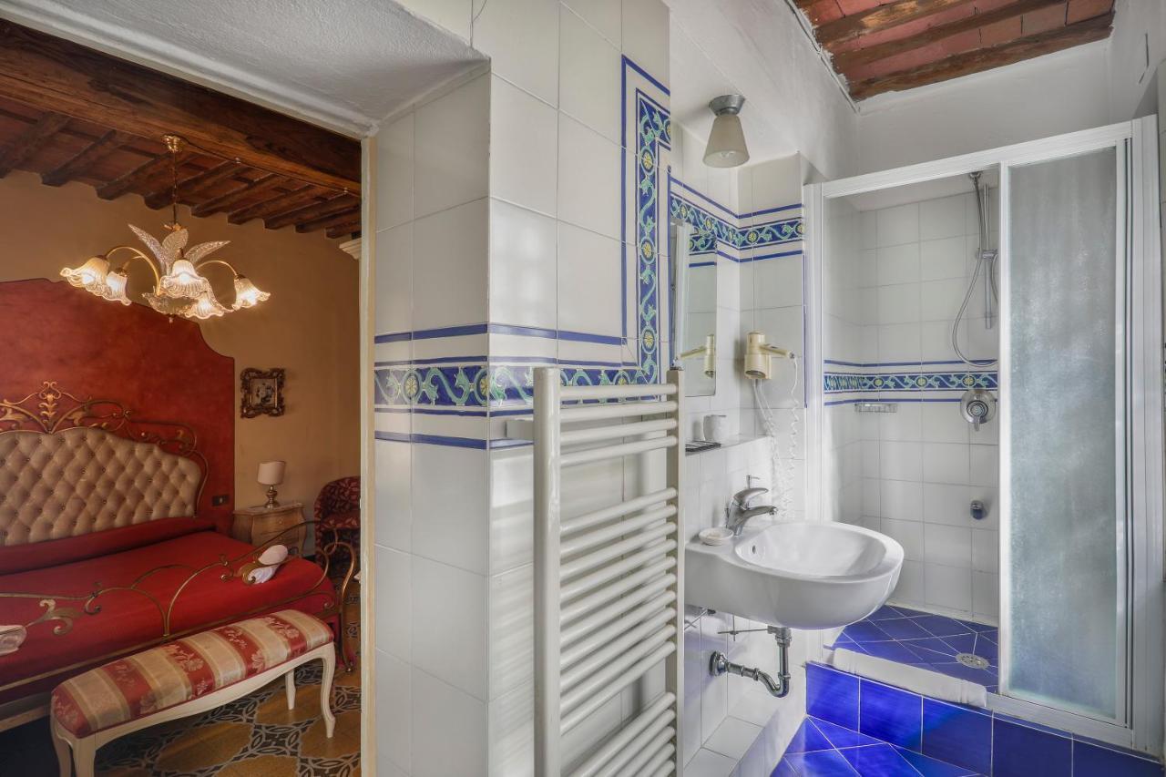 Antica Residenza Santa Chiara -City Center Lucca Kültér fotó