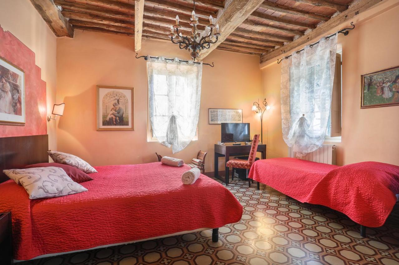 Antica Residenza Santa Chiara -City Center Lucca Kültér fotó