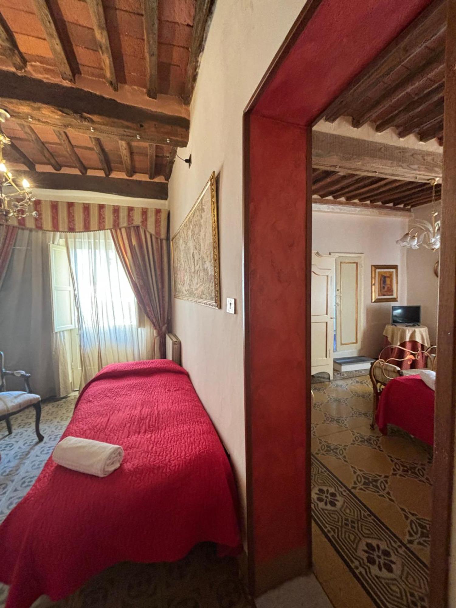 Antica Residenza Santa Chiara -City Center Lucca Kültér fotó