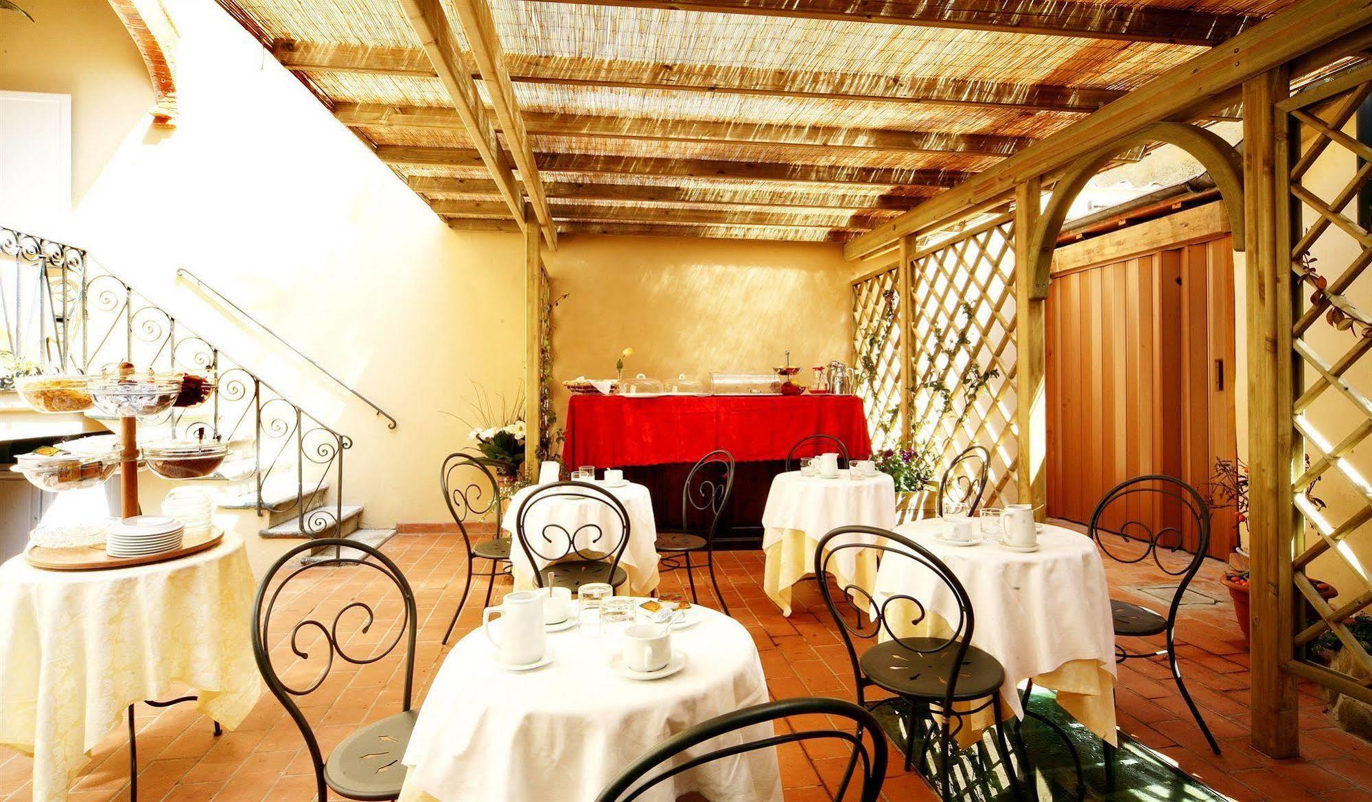 Antica Residenza Santa Chiara -City Center Lucca Kültér fotó